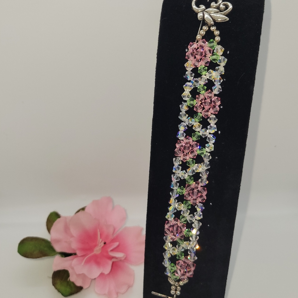 Handbeaded Swarovski Crystal Rose Bracelet